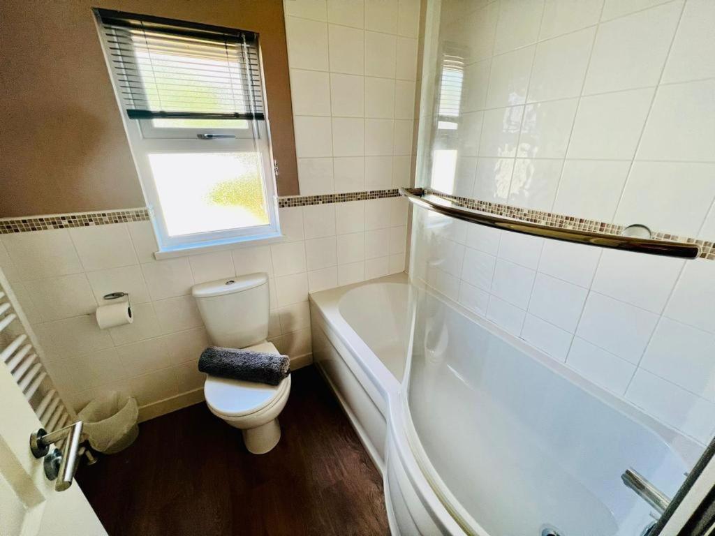 Waterfall Retreat Poole Εξωτερικό φωτογραφία
